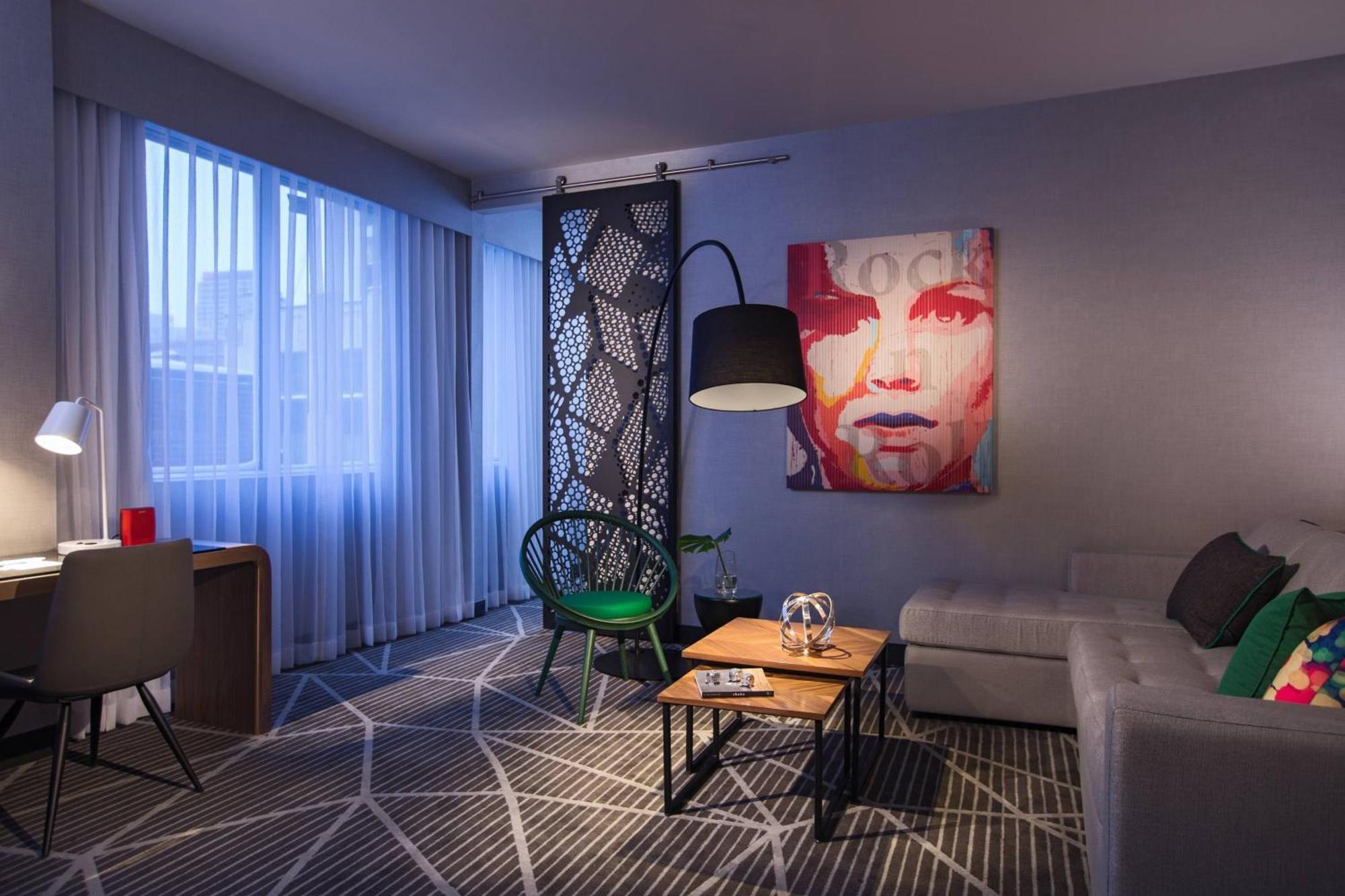Renaissance Montreal Downtown Hotel Montréal Exterior foto